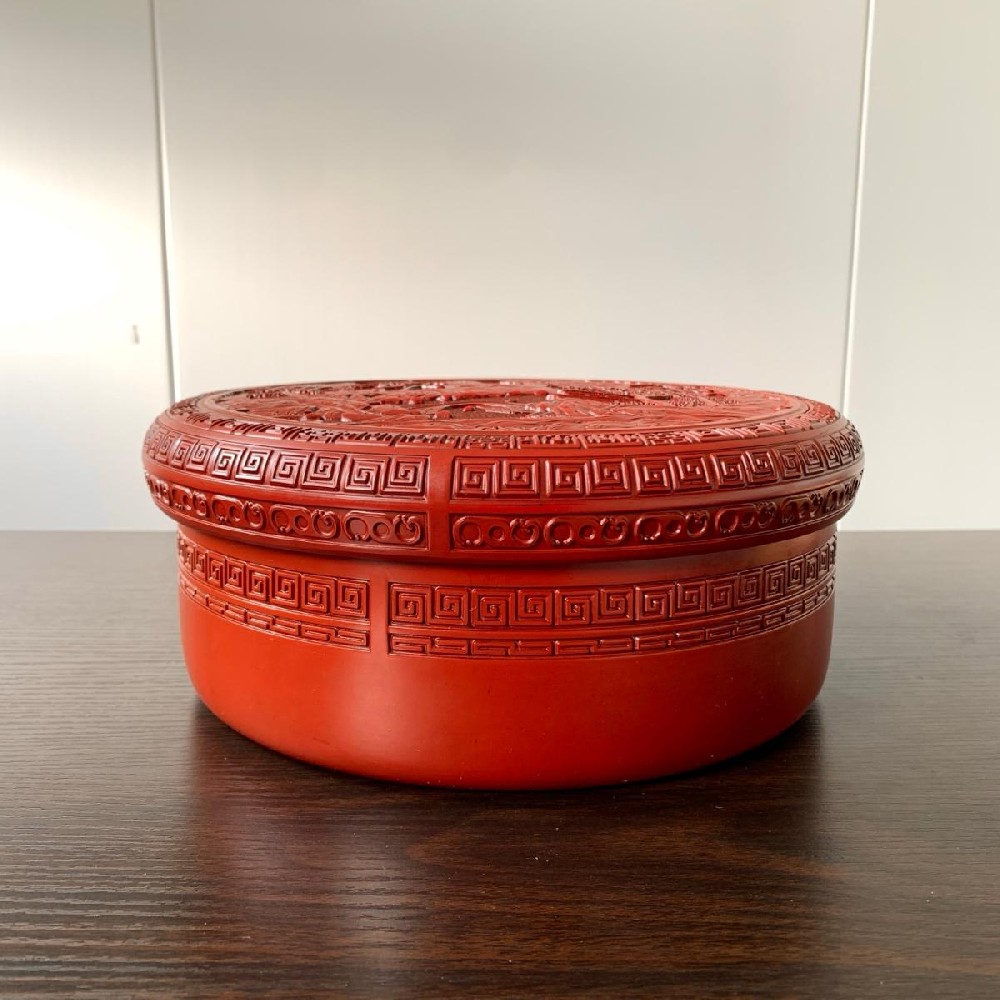 景泰蓝蓝底掐丝牡丹花瓶一对